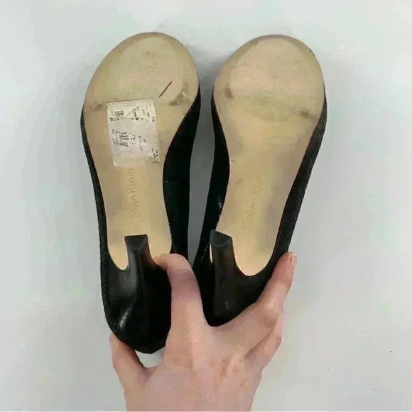 Calvin Klein heels 8.5 Kail black leather snakeskin embossed platforms party - Picture 9 of 14